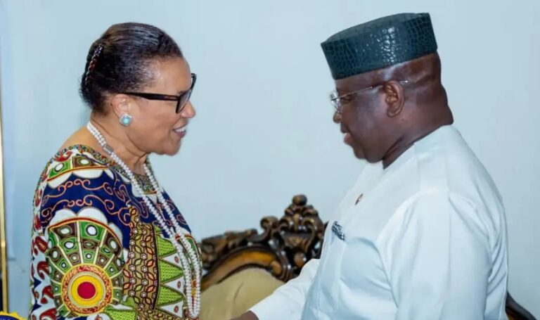 President-Julius-Maada-Bio-Signs-Electoral-Pledge
