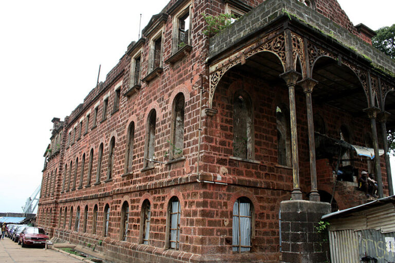 Old-Fourah-Bay-College